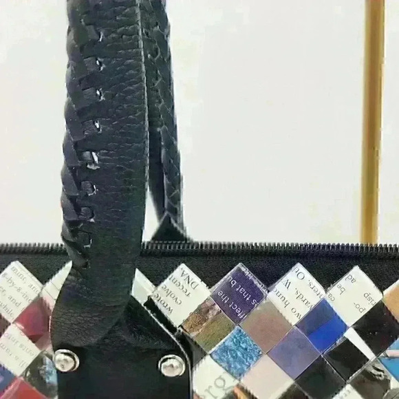 Cosmic Bobbins Vintage Y2K Upcycled "Wrapper" Large Hand Bag with Leather Straps - Picture 5 of 11